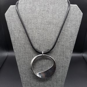 New! Chic Open Circular Shaped Statement Necklace